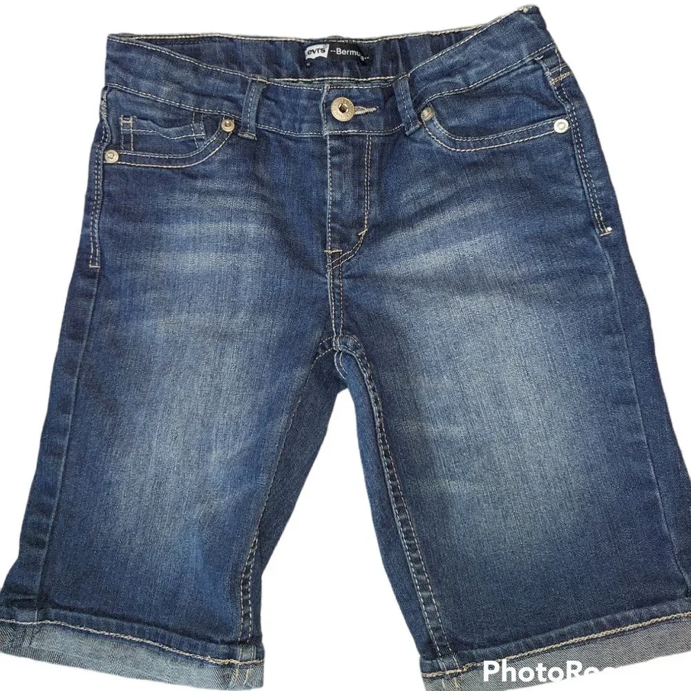 Levis camera levi